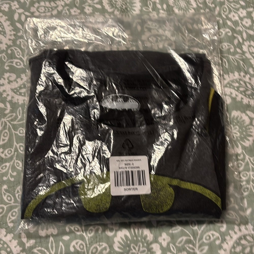 Torrid Batman Gray Ringer Tee Size 2 (18/20) - Picture 8 of 8